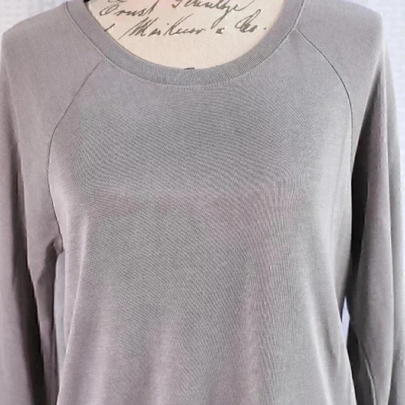 Athleta Serenity Womens Size XS Criss Cross Modal Sweatshirt Gray Pullover - Picture 2 of 13